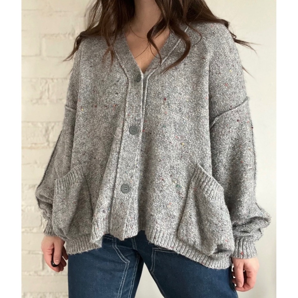 Wilfred Aritzia Grey Confetti Speckle Oversized V-Neck Cardigan Sweater Small